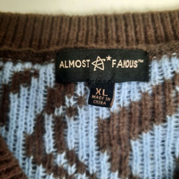 Almost Famous Knit Sweater Vest Blue Brown Size XL - Picture 3 of 4